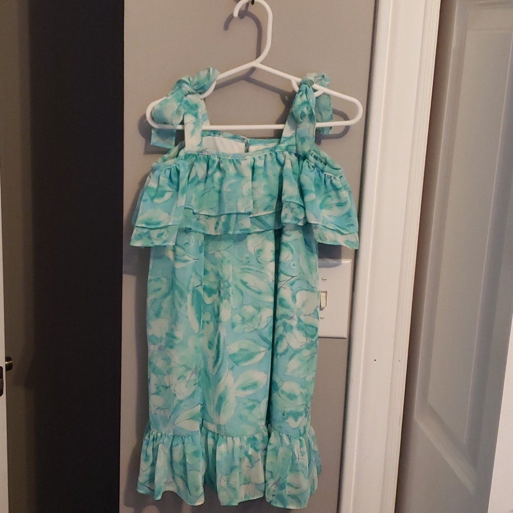 Isobella & Chloe cold shoulder dress.  Worn once.